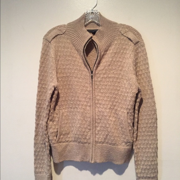 Banana Republic Beige Sweater - Picture 4 of 7